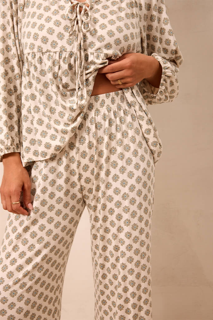 Thistle Block Tie-Top Long-Sleeve Women’s Sleep Sets