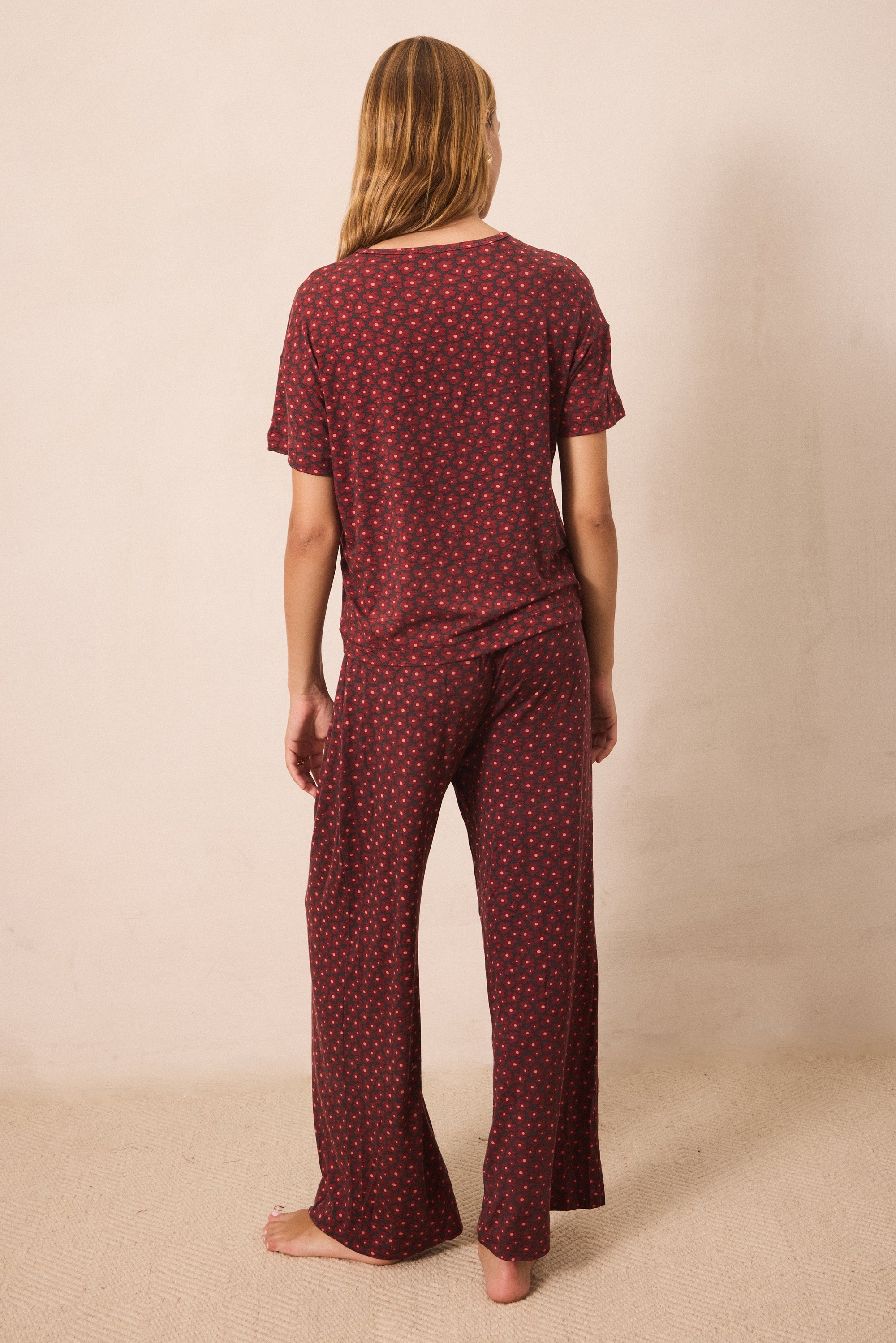 Midnight Daisy Short-Sleeve Women’s Sleep Set
