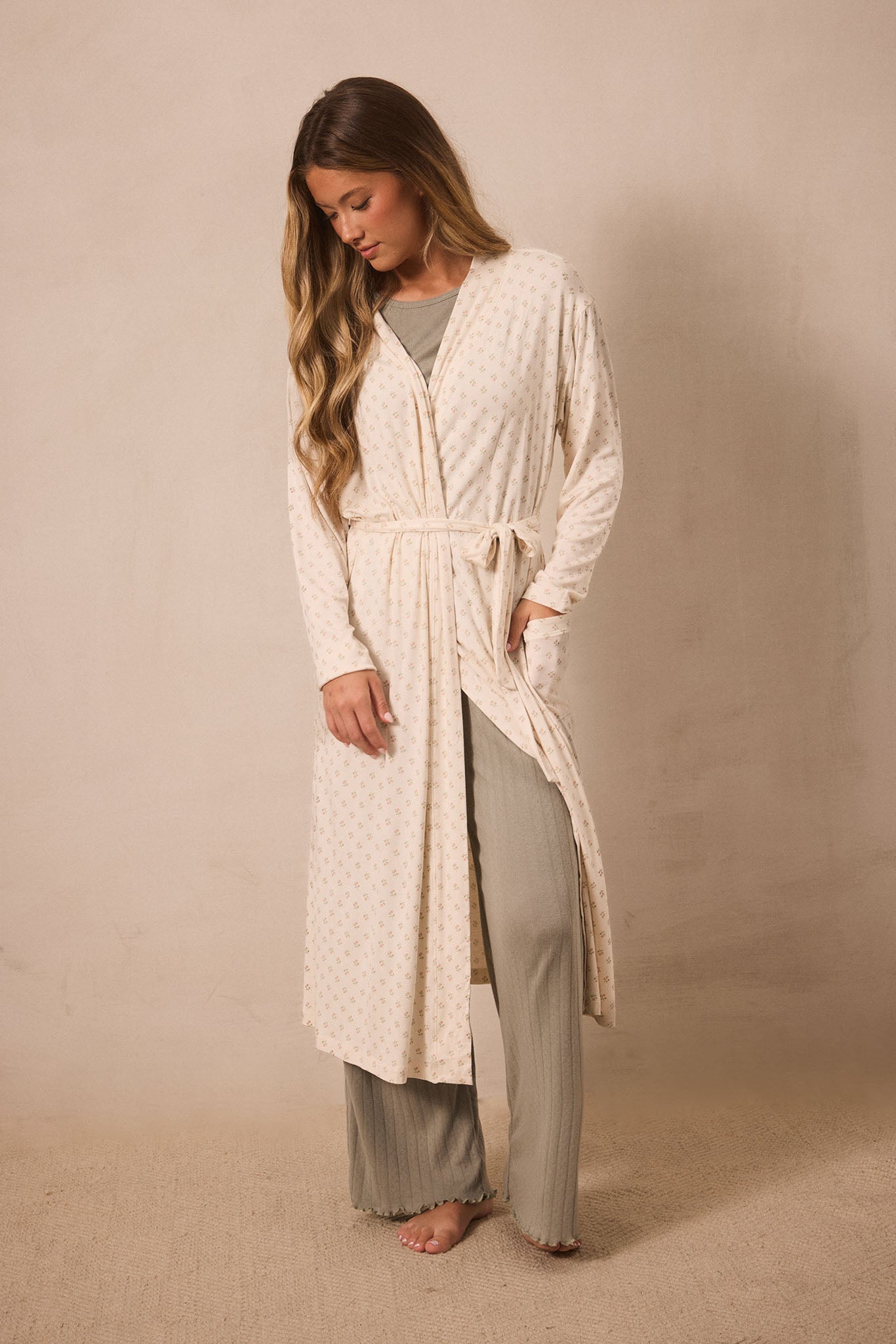blush floret robe product image