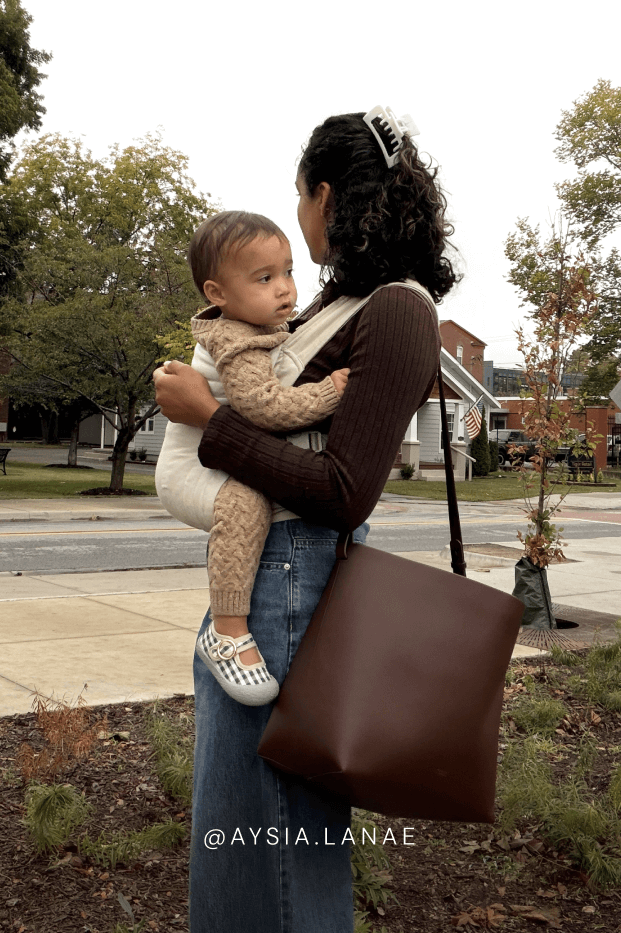 Oat Heritage Dot Soft Buckle Carrier