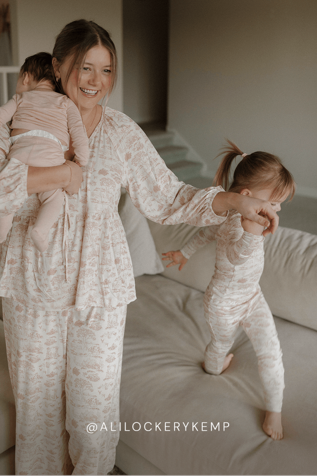 Rose Toile Tie-Top Long-Sleeve Women’s Sleep Set